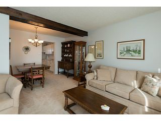 Photo 4: 33 11551 KINGFISHER Drive in Richmond: Westwind Townhouse for sale in "WEST CHELSEA/WESTWIND" : MLS®# V1044115