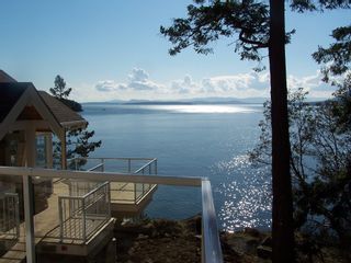 Photo 2: 2311 MacKinnon Road: Pender Island Condo for sale in "Currents At Otter Bay" (Islands-Van. &amp; Gulf) 