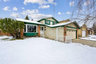 Photo 2: 44 Woodbrook Place SW in Calgary: Woodbine Detached for sale : MLS®# A2127974
