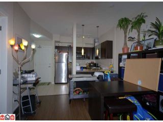 Photo 3: 115 10499 UNIVERSITY Drive in Surrey: Whalley Condo for sale in "D'Cor" (North Surrey)  : MLS®# F1107560
