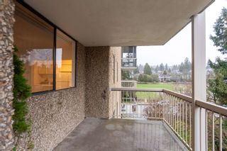 Photo 13: 401 1390 DUCHESS Avenue in West Vancouver: Ambleside Condo for sale in "WESTVIEW TERRACE" : MLS®# R2855169