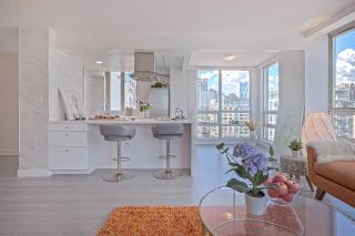 Photo 7: 1602 1201 MARINASIDE Crescent in Vancouver: Yaletown Condo for sale (Vancouver West)  : MLS®# R2401995