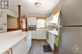 Photo 4: 466 WOLF GROVE ROAD in Almonte: House for sale : MLS®# 1312188