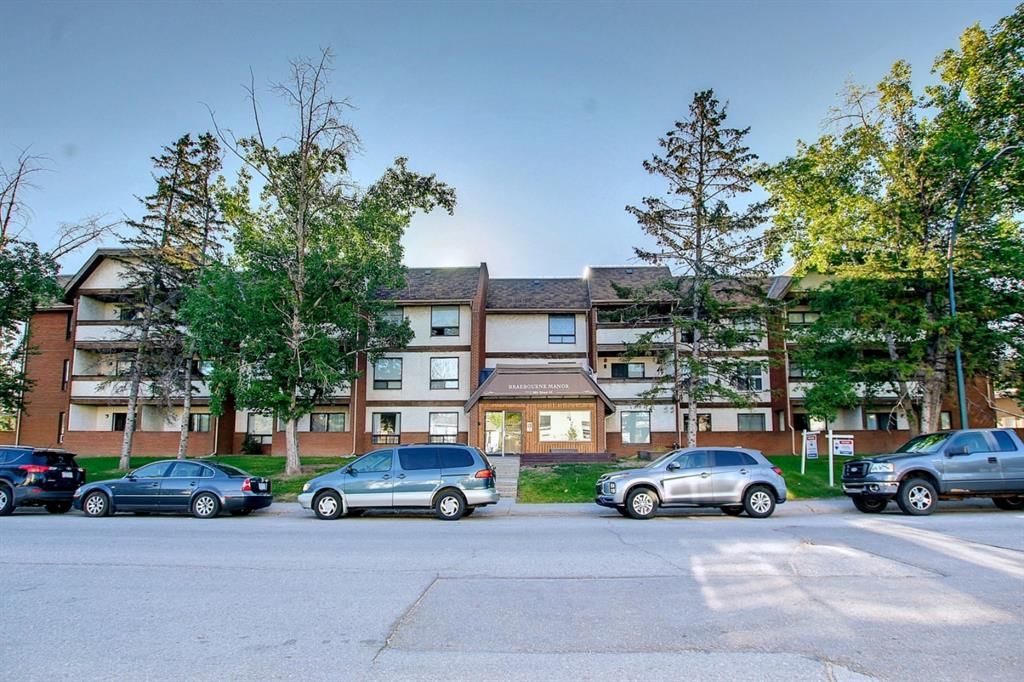 Main Photo: 101 1712 38 Street SE in Calgary: Forest Lawn Apartment for sale : MLS®# A1242140