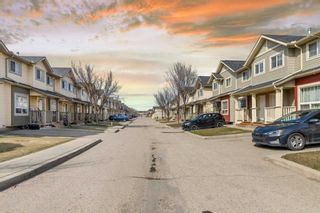 Photo 4: 2105 111 Tarawood Lane NE in Calgary: Taradale Row/Townhouse for sale : MLS®# A2123398