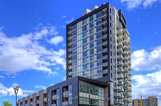 Photo 1: 1704 550 Riverfront Avenue SE in Calgary: Downtown East Village Apartment for sale : MLS®# A1254647