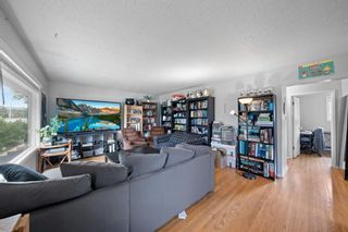 Photo 10: 3228 14 Street NW in Calgary: Rosemont Full Duplex for sale : MLS®# A2032574