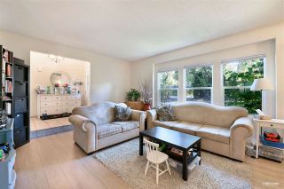 Photo 5: 15040 SPENSER Drive in Surrey: Bear Creek Green Timbers House for sale : MLS®# R2496660
