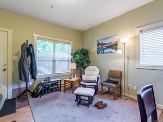 Photo 6: 104 584 Rosehill St in Nanaimo: Na Central Nanaimo Row/Townhouse for sale : MLS®# 886756