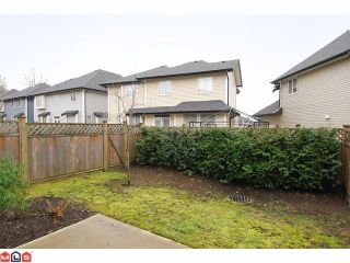 Photo 10: 21 18199 70TH Avenue in Surrey: Cloverdale BC Townhouse for sale in "AUGUSTA" (Cloverdale)  : MLS®# F1105716