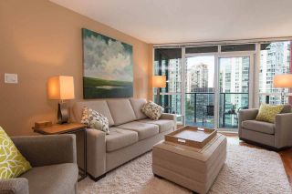 Photo 1: 1607 1189 MELVILLE STREET in Vancouver: Coal Harbour Condo for sale (Vancouver West)  : MLS®# R2199984