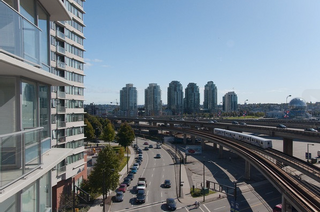 Photo 3: 806 689 Abbott Street in : Downtown Condo for sale (Vancouver West)  : MLS®# R2048660