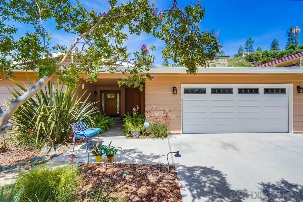 Main Photo: OUT OF AREA House for sale : 4 bedrooms : 2595 San Andres Way in Claremont