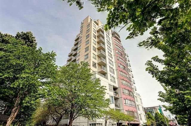 Main Photo: 307 3455 ASCOT Place in Vancouver: Collingwood VE Condo for sale in "QUEENS COURT" (Vancouver East)  : MLS®# R2117312