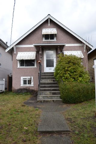 Main Photo: 1067 E 14TH Avenue in Vancouver: Mount Pleasant VE House for sale (Vancouver East)  : MLS®# R2748899
