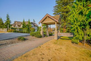 Photo 2: 18 6238 192 Street in Surrey: Cloverdale BC Townhouse for sale in "BAKERVIEW TERRACE" (Cloverdale)  : MLS®# R2602232