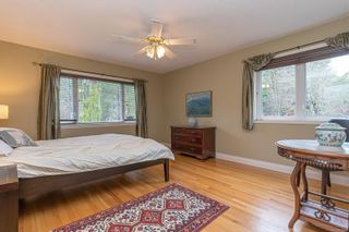 Photo 10: 2345 Queenswood Dr in Saanich: SE Queenswood House for sale (Saanich East)  : MLS®# 951364