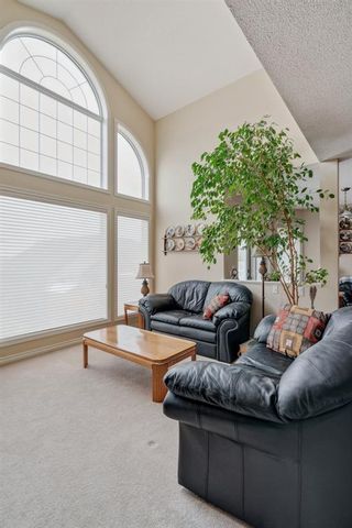 Photo 15: 271 Everglade Circle SW in Calgary: Evergreen Detached for sale : MLS®# A2043517