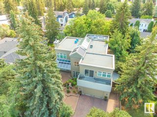 Photo 1: 13803 90 Avenue in Edmonton: Zone 10 House for sale : MLS®# E4325512