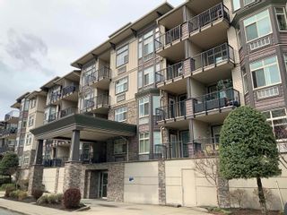 Photo 1: 105 45893 CHESTERFIELD Avenue in Chilliwack: Chilliwack Downtown Condo for sale in "The Willows" : MLS®# R2862737