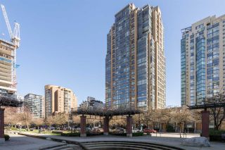 Photo 27: 409 1188 RICHARDS Street in Vancouver: Yaletown Condo for sale in "Park Plaza" (Vancouver West)  : MLS®# R2475181
