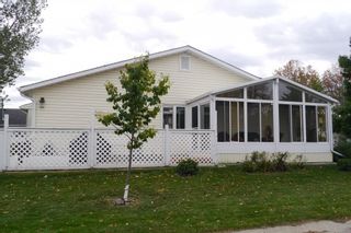 Photo 10: 2 Sandy Lake Place in Winnipeg: Waverley Heights Single Family Detached for sale (South Winnipeg)  : MLS®# 1526674