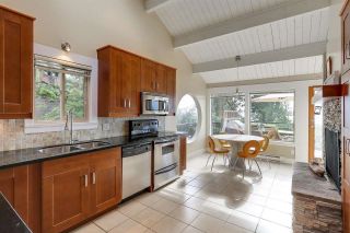 Photo 23: 380 BAYVIEW Place: Lions Bay House for sale in "Bayview" (West Vancouver)  : MLS®# R2772082