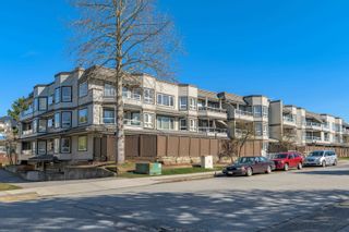Photo 1: 314 1840 E SOUTHMERE Crescent in Surrey: Sunnyside Park Surrey Condo for sale in "Southmere Mews" (South Surrey White Rock)  : MLS®# R2762661
