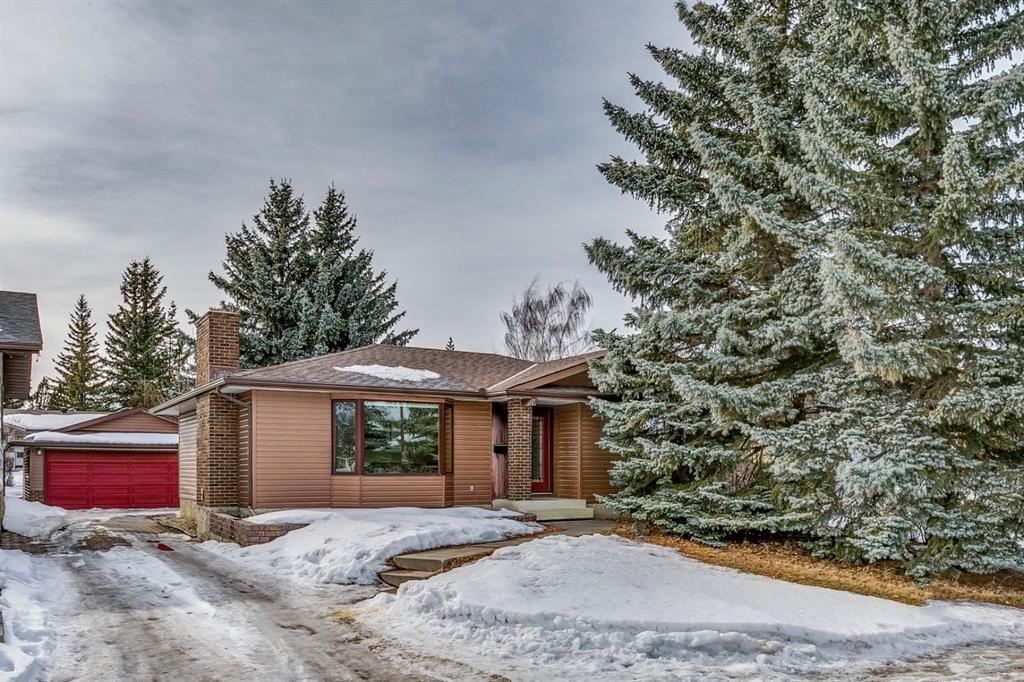 Main Photo: 539 Brookpark Drive SW in Calgary: Braeside Detached for sale : MLS®# A1077191