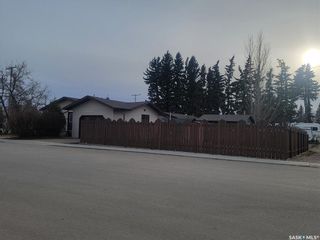 Photo 2: 4701 Express Avenue in Macklin: Residential for sale : MLS®# SK955692