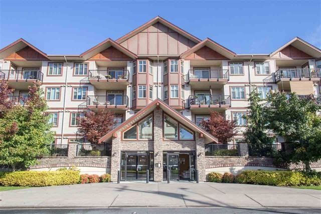 Main Photo: 411 45615 BRETT Avenue in Chilliwack: Chilliwack W Young-Well Condo for sale in "THE REGENT" : MLS®# R2234076