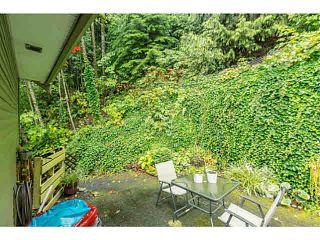 Photo 18: 1 9900 VALLEY Drive in Squamish: Valleycliffe Townhouse for sale in "LINCON GARDENS" : MLS®# V1141731