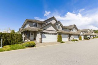 Photo 1: 122 46360 VALLEYVIEW Road in Sardis: Promontory Townhouse for sale : MLS®# R2780839