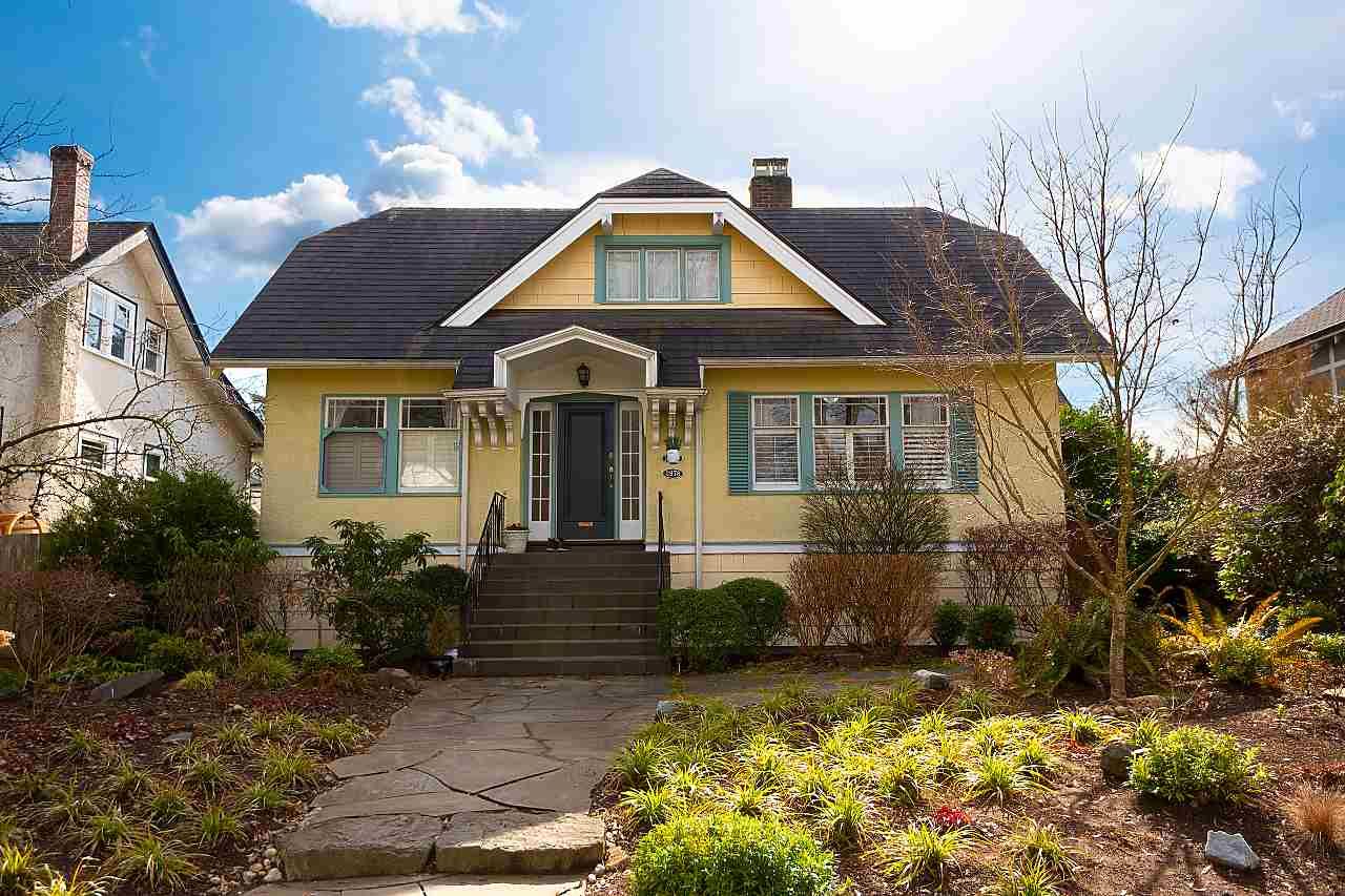 Main Photo: 3976 W 13TH Avenue in Vancouver: Point Grey House for sale (Vancouver West)  : MLS®# R2550202