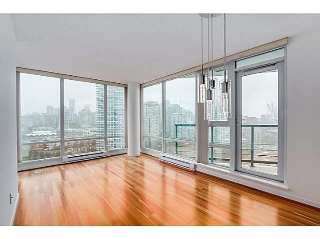 Main Photo: 2101 1033 MARINASIDE Crescent in Vancouver: Yaletown Condo for sale in "QUAY WEST" (Vancouver West)  : MLS®# V1086018