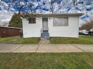 Photo 1: 495 E 22ND Avenue in Vancouver: Fraser VE House for sale (Vancouver East)  : MLS®# R2862577