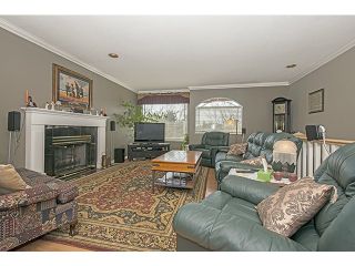 Photo 2: 20465 120B Avenue in Maple Ridge: Northwest Maple Ridge House for sale : MLS®# V1055636