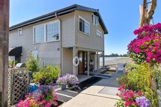 Photo 23: 1 800 SOUTH DYKE Road in New Westminster: Queensborough House for sale in "QUEENSGATE FLOAT HOME VILLAGE" : MLS®# R2809719