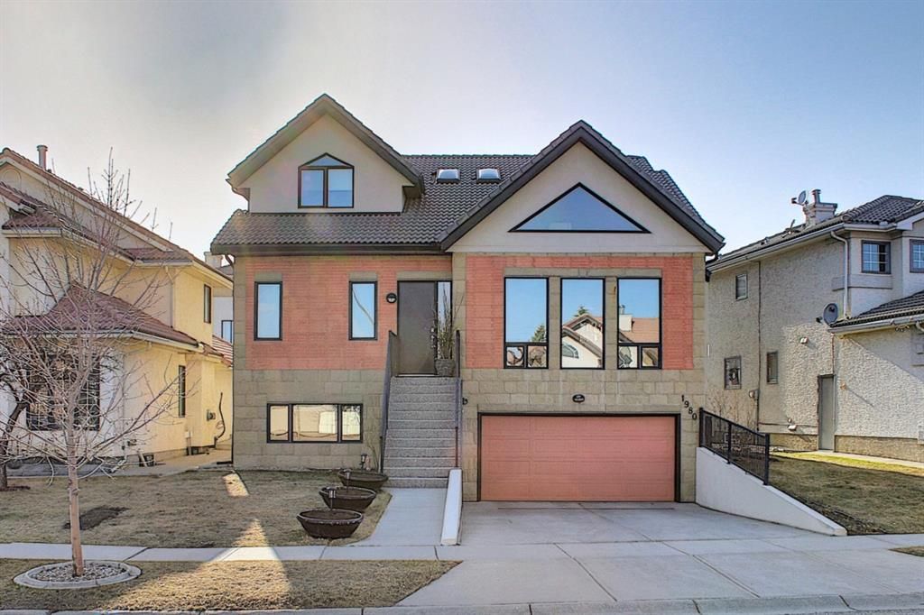 Main Photo: 1980 Sirocco Drive SW in Calgary: Signal Hill Detached for sale : MLS®# A1189755