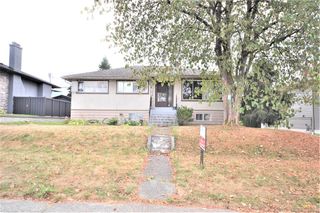 Photo 2: 8584 KARRMAN Avenue in Burnaby: The Crest House for sale (Burnaby East)  : MLS®# R2814124
