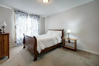 Photo 17: 353 Elgin Gardens SE in Calgary: McKenzie Towne Row/Townhouse for sale : MLS®# A1210903
