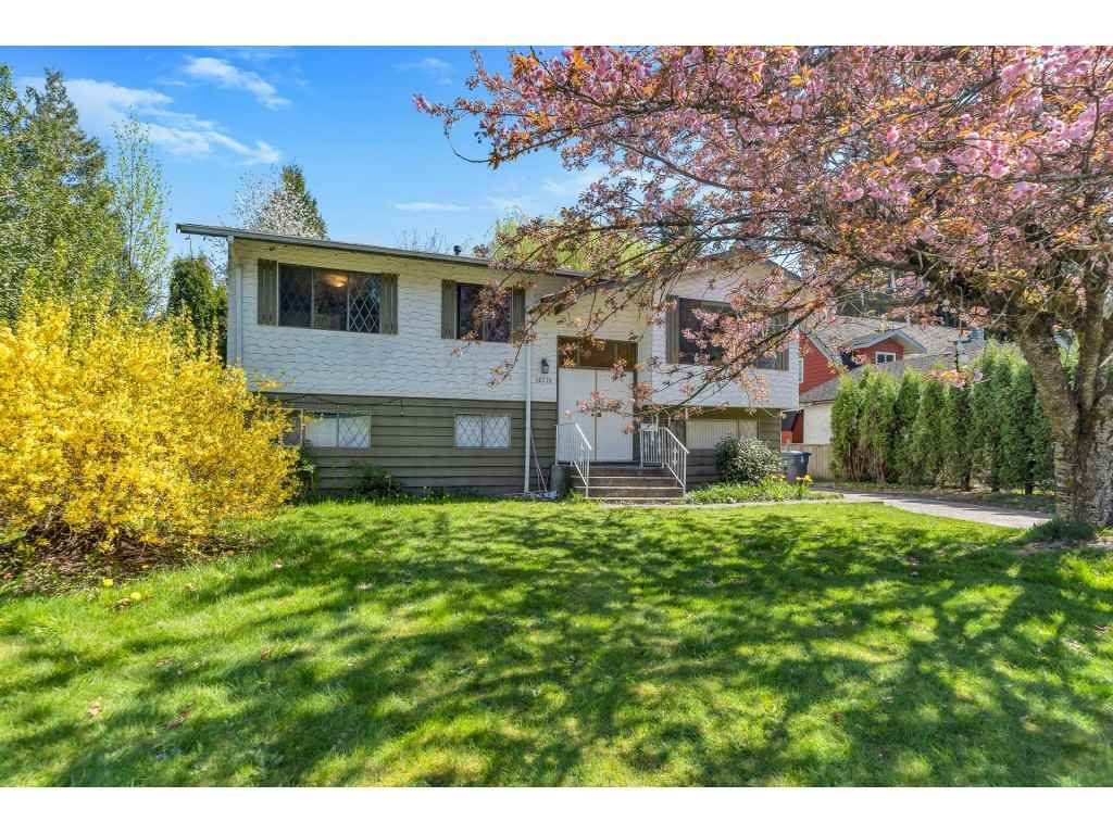 Main Photo: 10276 145 Street in Surrey: Guildford House for sale (North Surrey)  : MLS®# R2566192