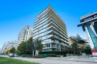 Main Photo: 504 138 W 1ST Avenue in Vancouver: False Creek Condo for sale in "WALL CENTRE FALSE CREEK EAST 2 T" (Vancouver West)  : MLS®# R2818787