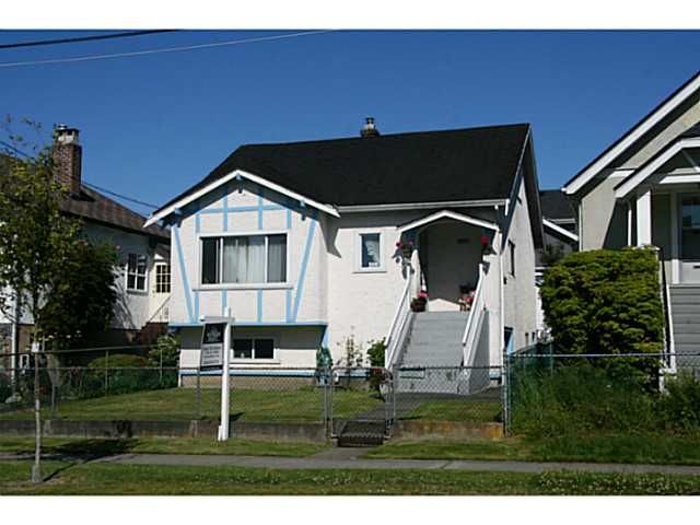Main Photo: 4184 INVERNESS Street in Vancouver: Knight House for sale (Vancouver East)  : MLS®# V1075434