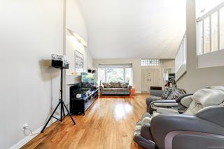 Photo 4: 5604 CORNWALL Drive in Richmond: Terra Nova House for sale : MLS®# R2863952