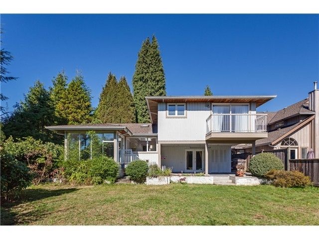 Main Photo: 1840 Mathers Av in West Vancouver: Ambleside House for sale : MLS®# V1114838