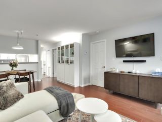 Photo 6: 209 2238 ETON STREET in Vancouver: Hastings Condo for sale (Vancouver East)  : MLS®# R2636497