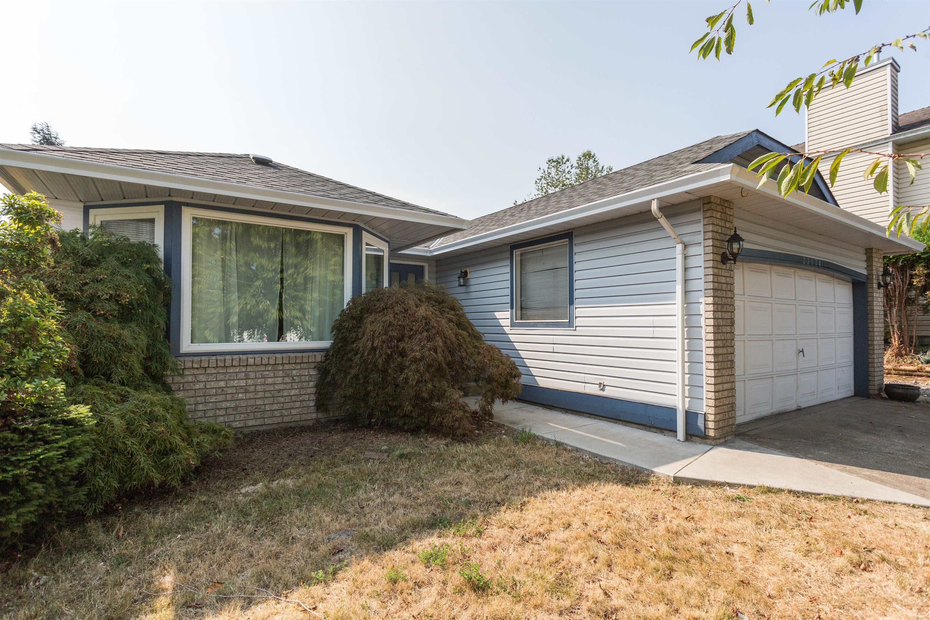 Main Photo: 23174 124A Avenue in Maple Ridge: East Central House for sale : MLS®# R2721953