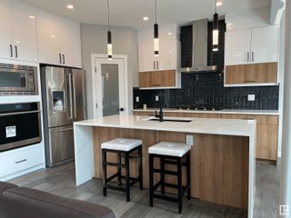 Photo 4: 1031 150 Avenue in Edmonton: Zone 35 House for sale : MLS®# E4340051
