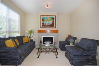 Photo 5: 61 100 KLAHANIE DRIVE in Port Moody: Port Moody Centre Townhouse for sale : MLS®# R2169896